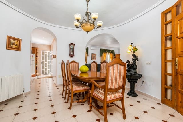 4 sypialnia Willa na sprzedaż w Ciudad Quesada, Rojales z basenem garażem - 580 000 € (Ref: 10158508)