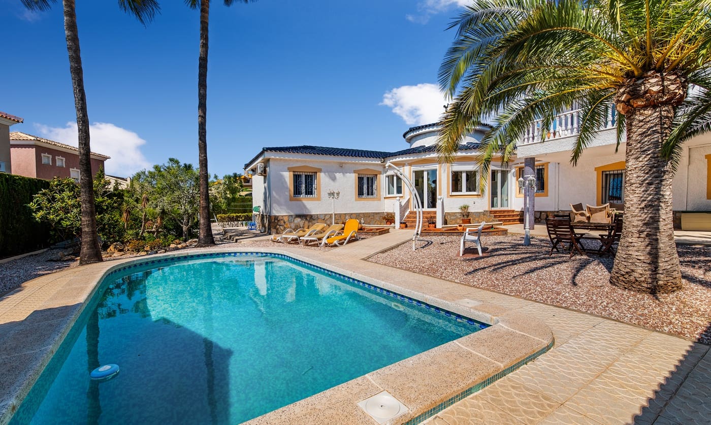 4 camera da letto Villa in vendita in Ciudad Quesada con piscina garage - 580.000 € (Rif: 10158508)