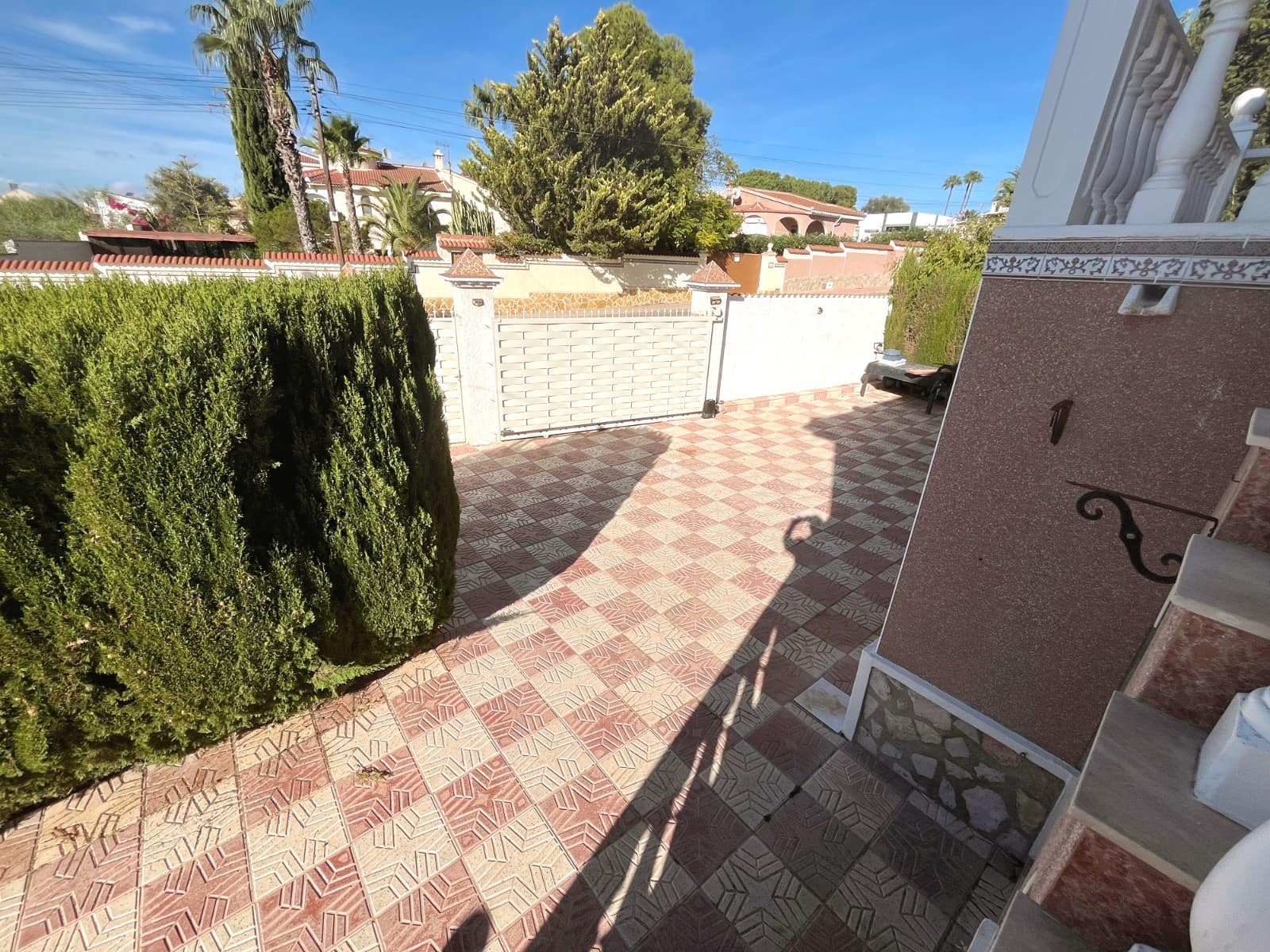 4 bedroom Villa for sale in Ciudad Quesada with pool garage - € 549,995 (Ref: 10160446)