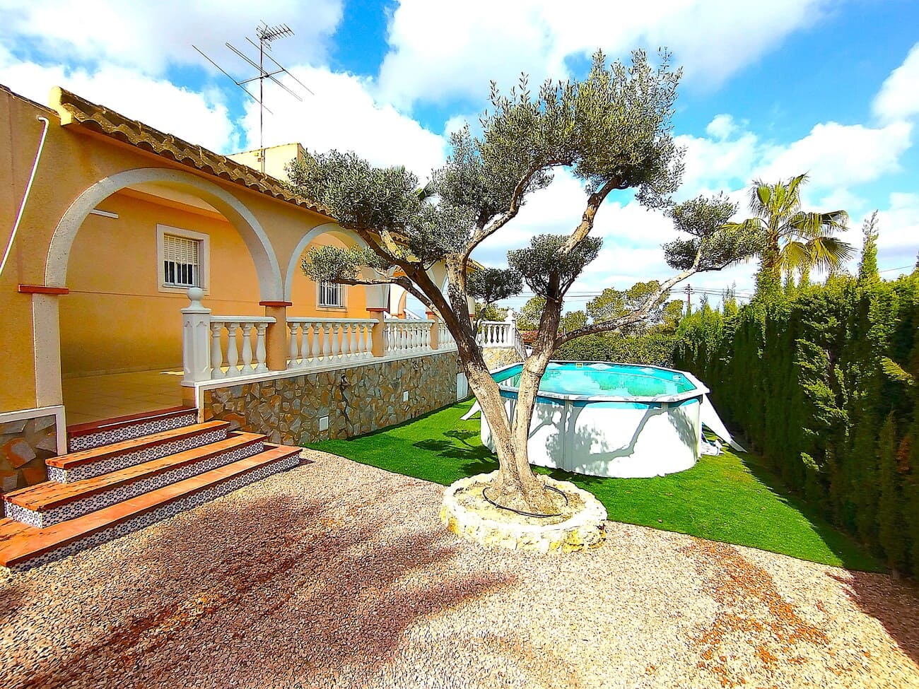 4 bedroom Villa for sale in Pueblo Lucero with pool garage - € 380,000 (Ref: 10166981)