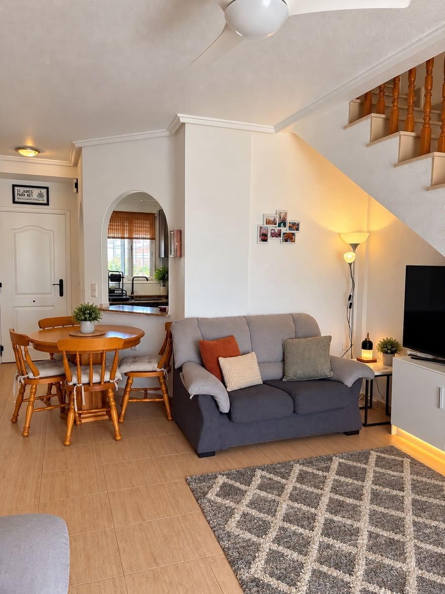 3 bedroom Semi-detached Villa for sale in Ciudad Quesada with pool - € 235,000 (Ref: 10166983)