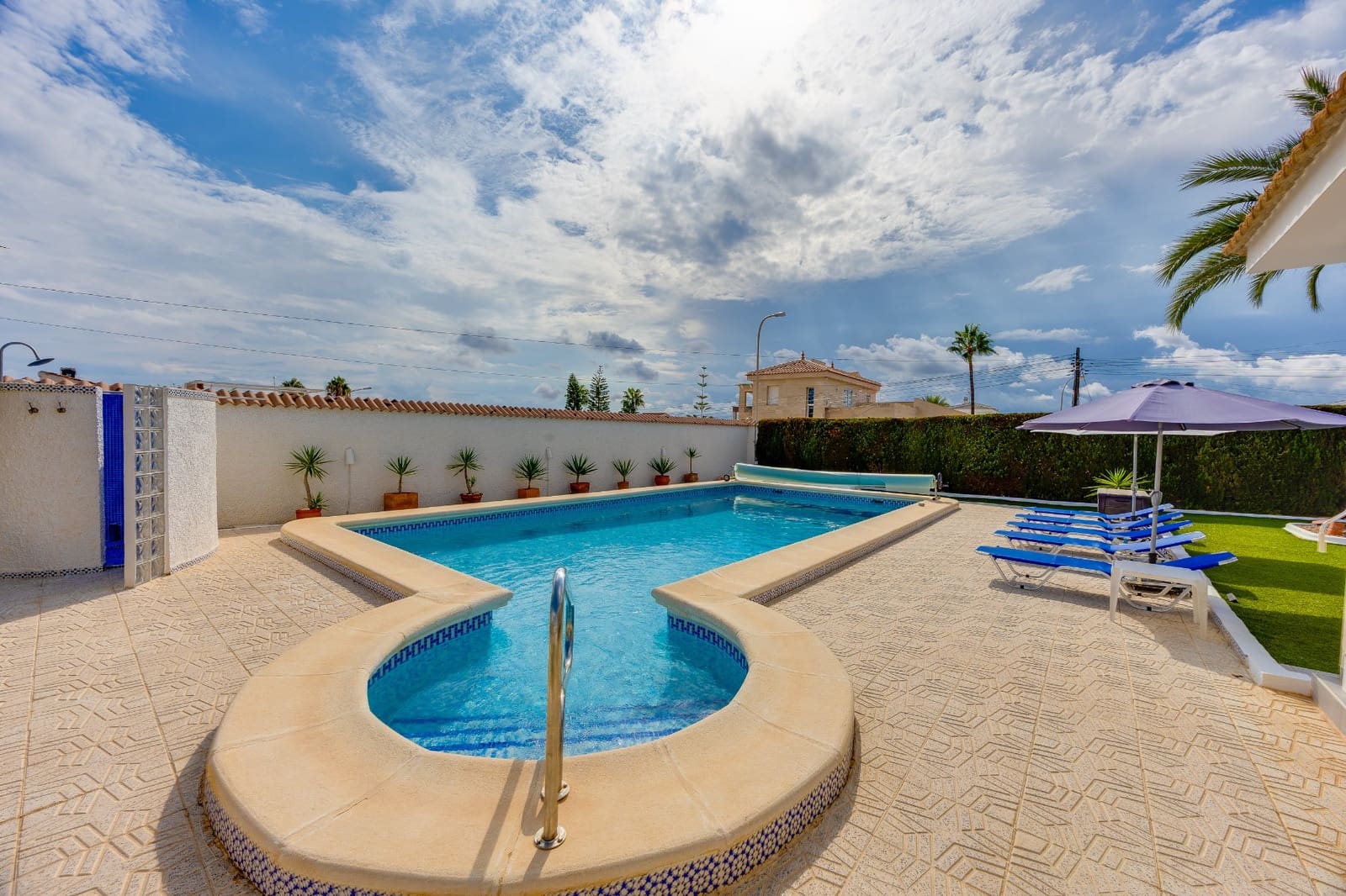 Chalet de 4 habitaciones en Ciudad Quesada en venta con piscina garaje - 599.000 € (Ref: 10167278)