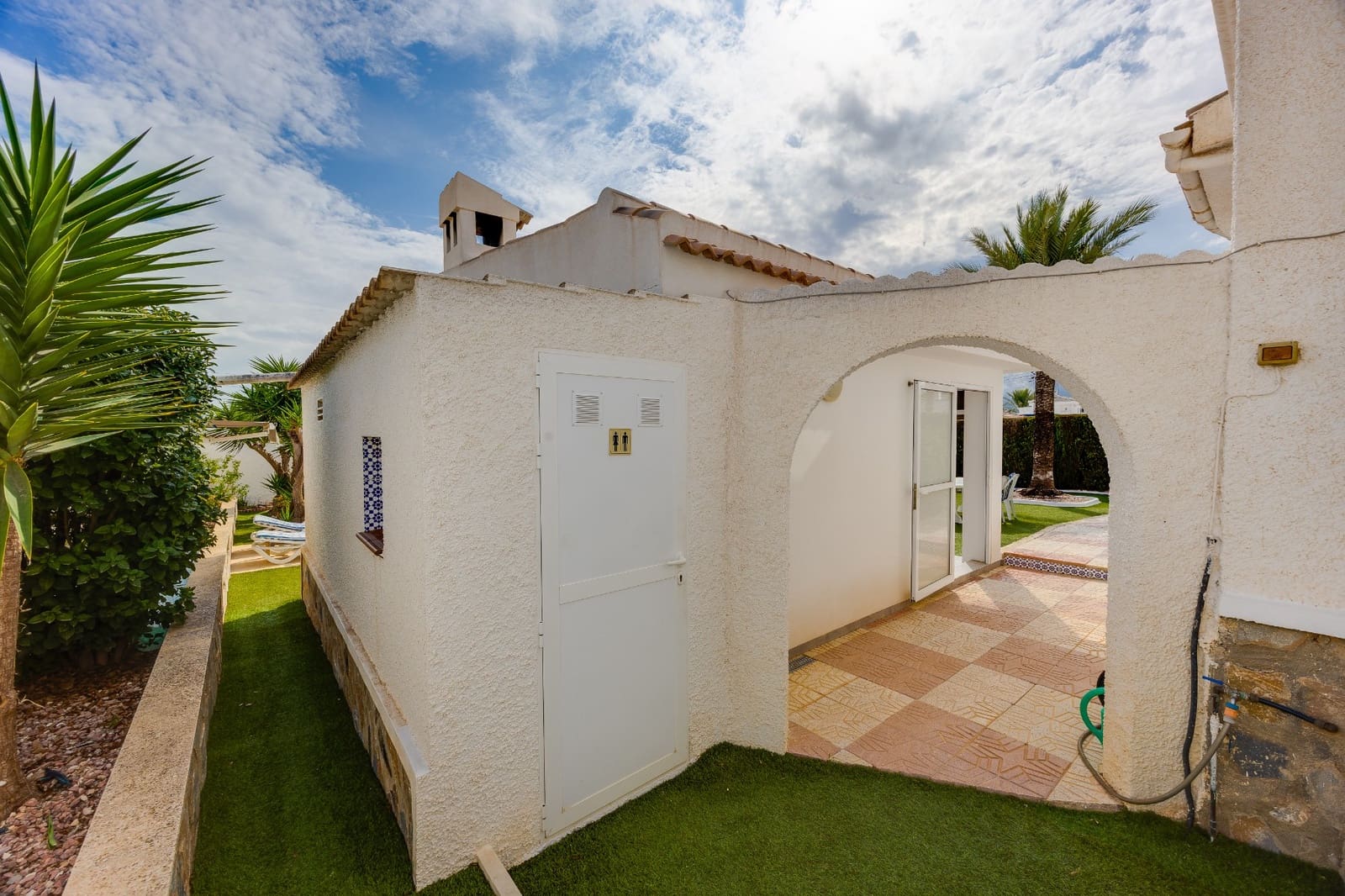 Chalet de 4 habitaciones en Ciudad Quesada en venta con piscina garaje - 599.000 € (Ref: 10167278)