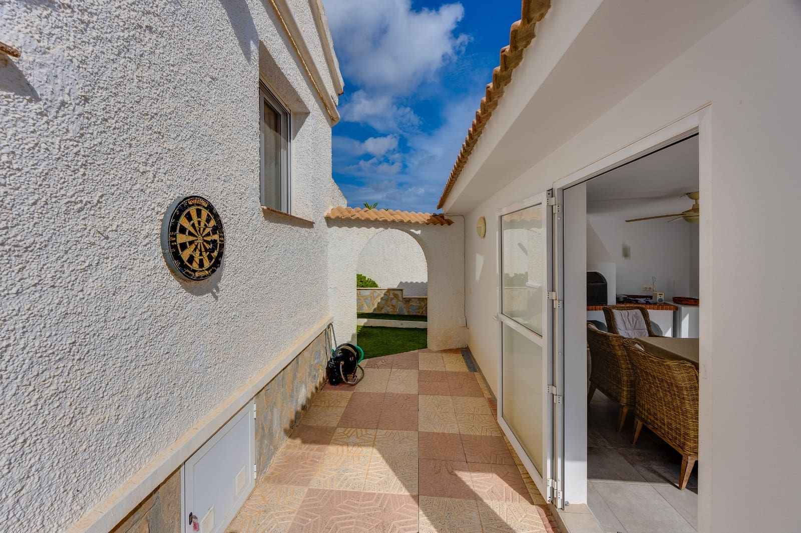 Chalet de 4 habitaciones en Ciudad Quesada en venta con piscina garaje - 599.000 € (Ref: 10167278)