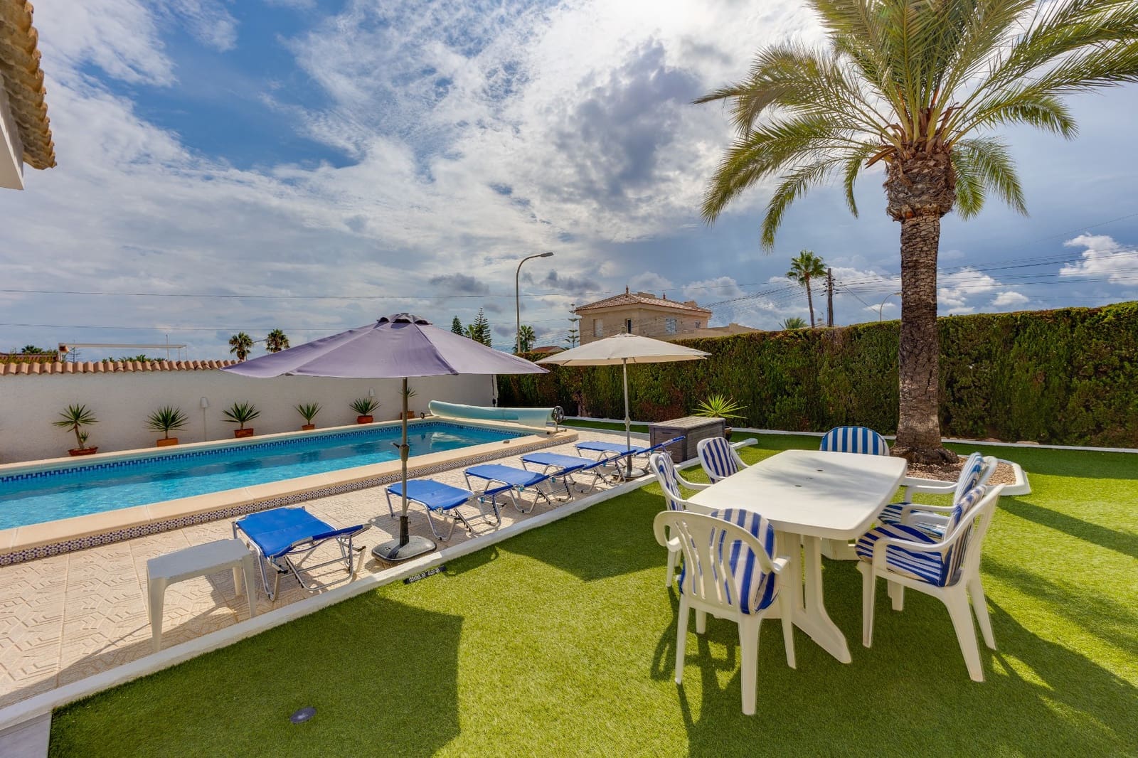 Chalet de 4 habitaciones en Ciudad Quesada en venta con piscina garaje - 599.000 € (Ref: 10167278)