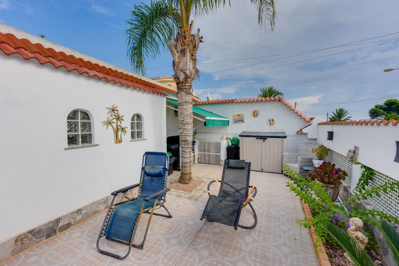 4 bedroom Villa for sale in Rojales with pool garage - € 549,000 (Ref: 10167279)