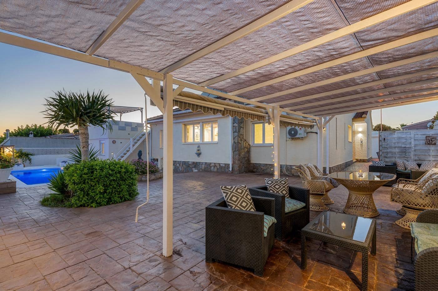 6 sypialnia Willa na sprzedaż w Ciudad Quesada z basenem garażem - 697 500 € (Ref: 10170332)