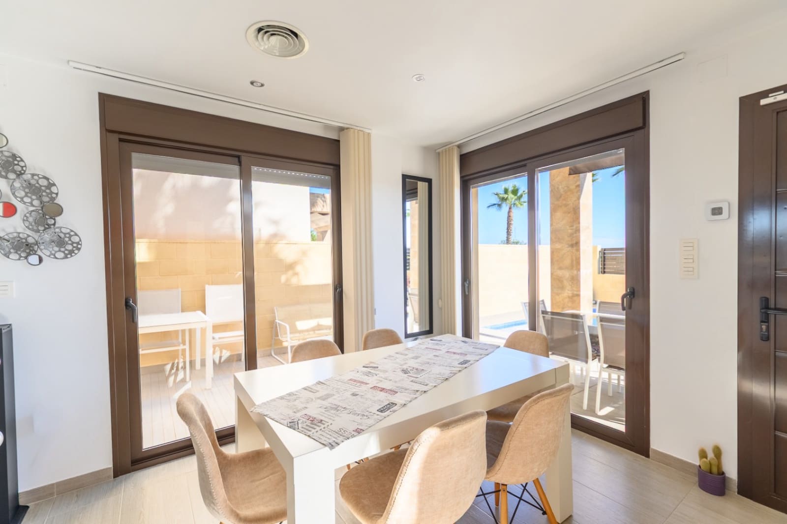3 bedroom Villa for sale in Pueblo Bravo with pool garage - € 369,969 (Ref: 10170338)