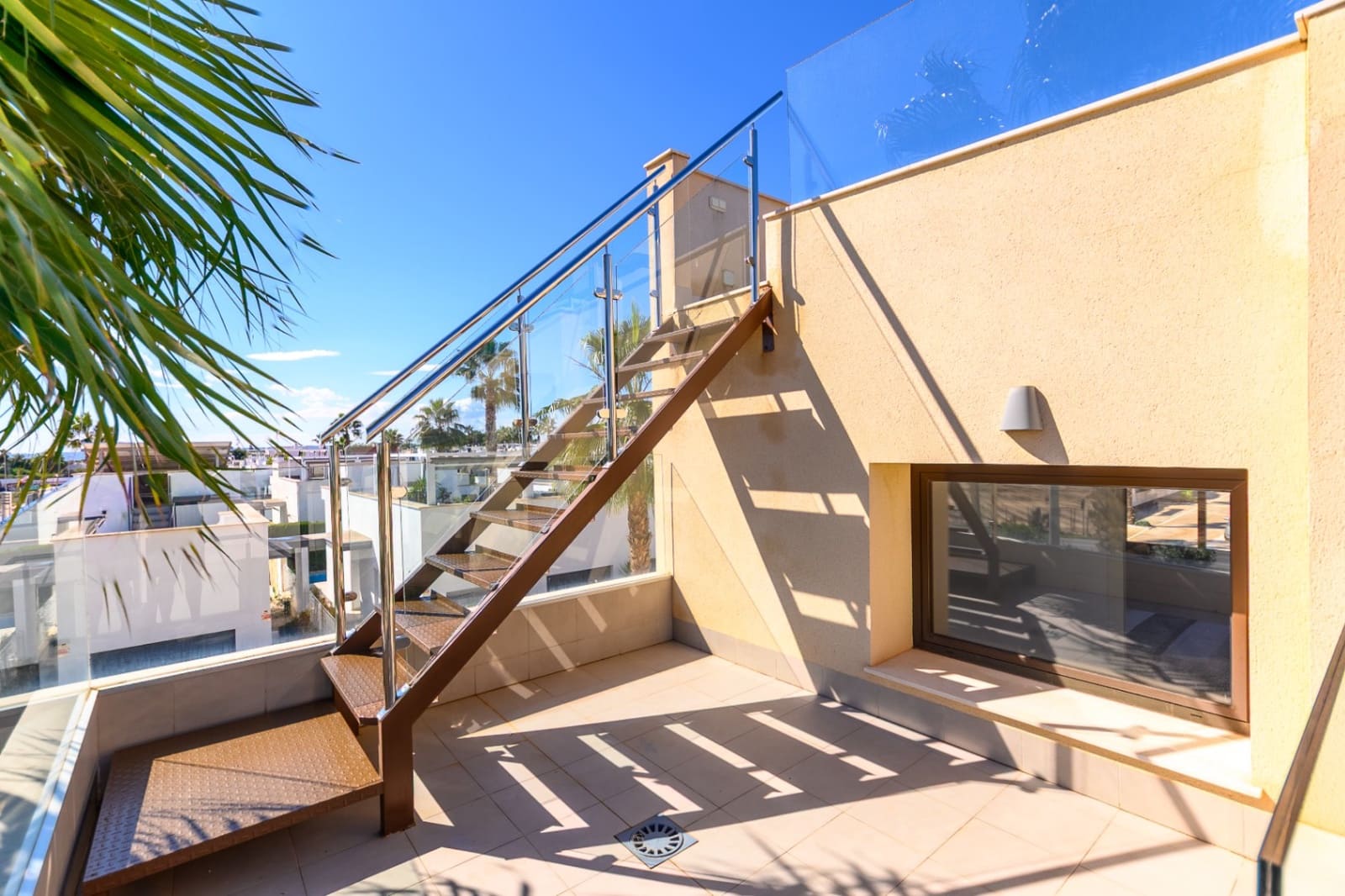 3 bedroom Villa for sale in Pueblo Bravo with pool garage - € 369,969 (Ref: 10170338)