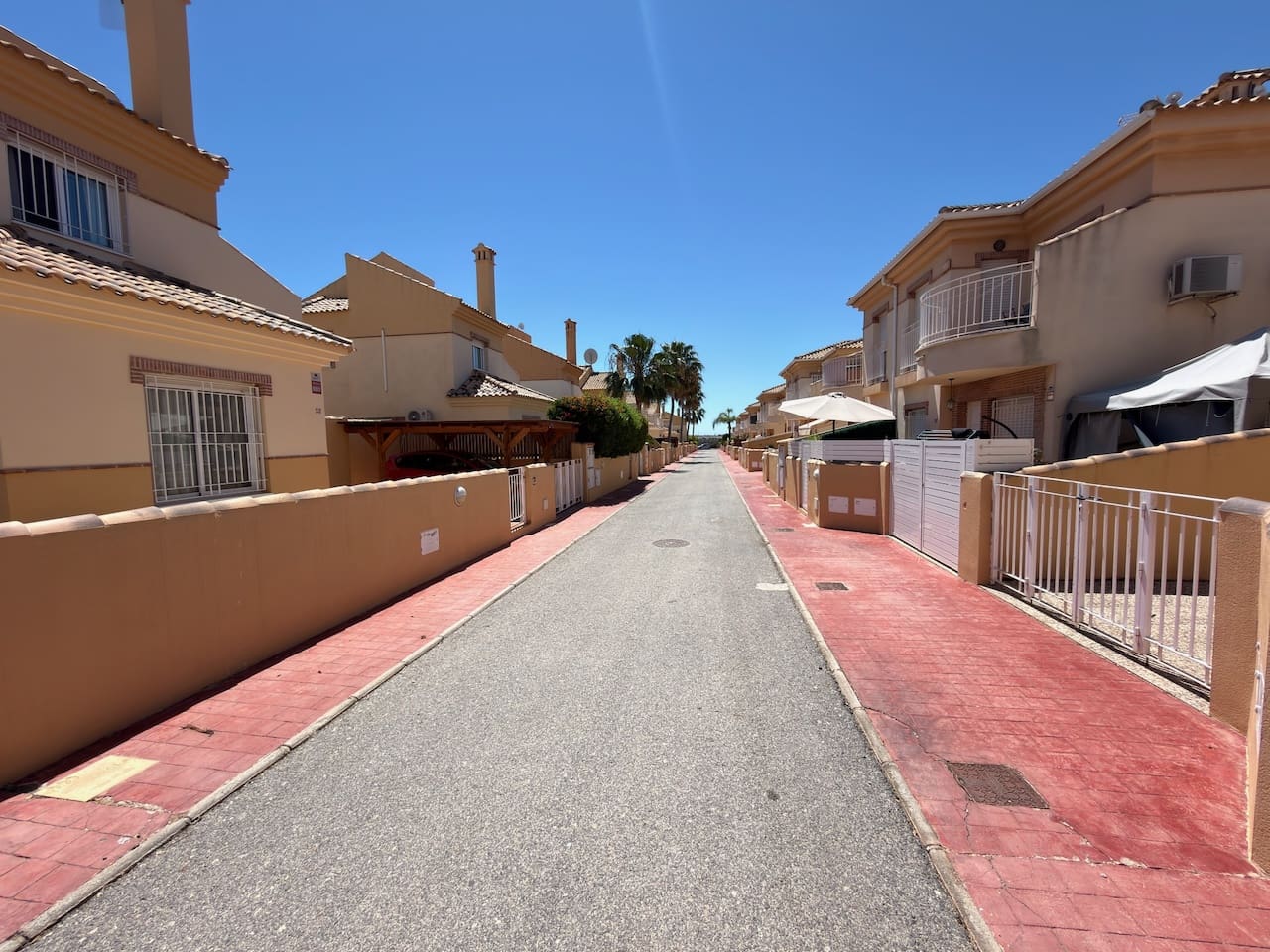 3 sovrum Villa till salu i Dona Pepa med pool garage - 269 995 € (Ref: 10175694)
