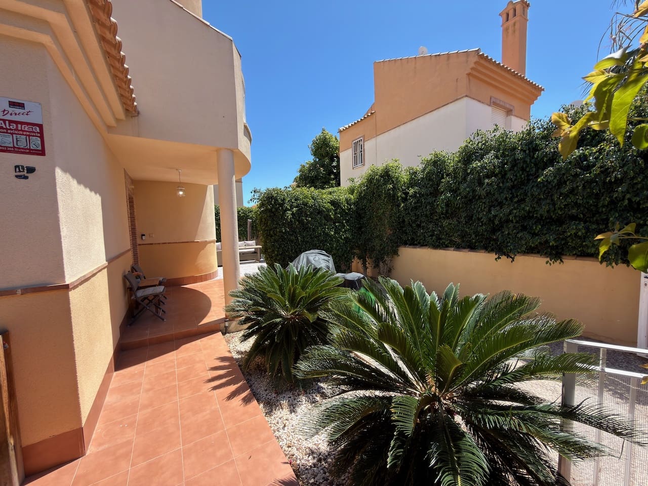 3 sovrum Villa till salu i Dona Pepa med pool garage - 269 995 € (Ref: 10175694)