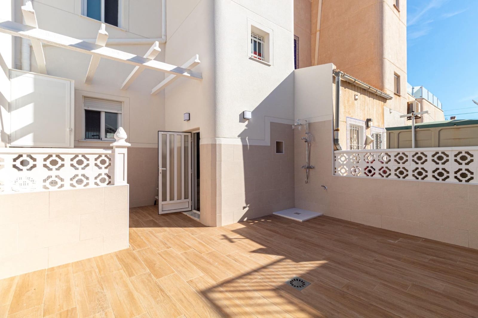 2 soveværelse Byhus til salg i Torrevieja - € 319.900 (Ref: 10180816)