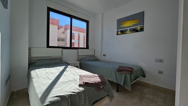 Apartamento de 3 habitaciones en Cabo Roig, Orihuela en venta con piscina garaje - 245.000 € (Ref: 10182052)
