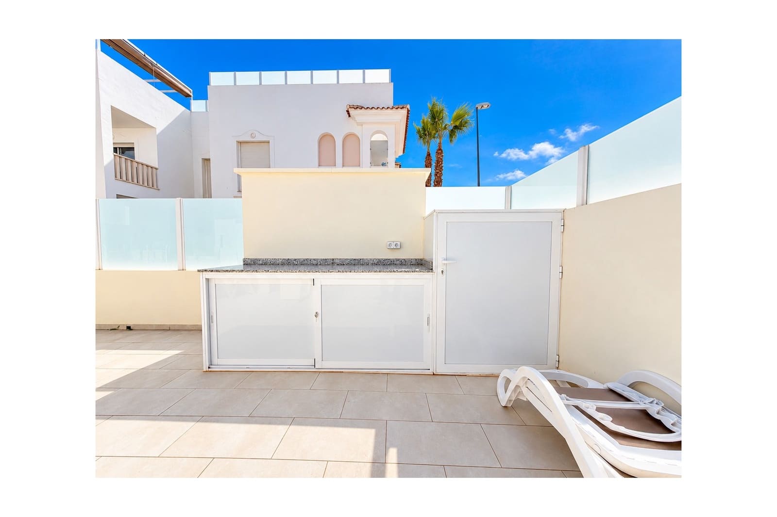 2 soveværelse Lejlighed til salg i Dona Pepa med swimmingpool garage - € 260.000 (Ref: 10182170)