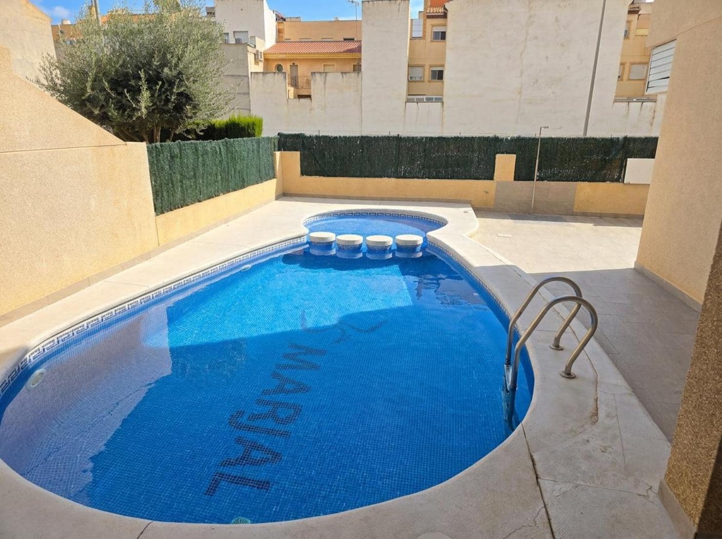 2 soveværelse Lejlighed til salg i Ciudad Quesada med swimmingpool - € 149.000 (Ref: 10183582)
