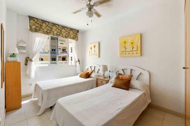 3 soveværelse Lejlighed til salg i Dehesa de Campoamor, Orihuela med swimmingpool - € 375.000 (Ref: 8066260)