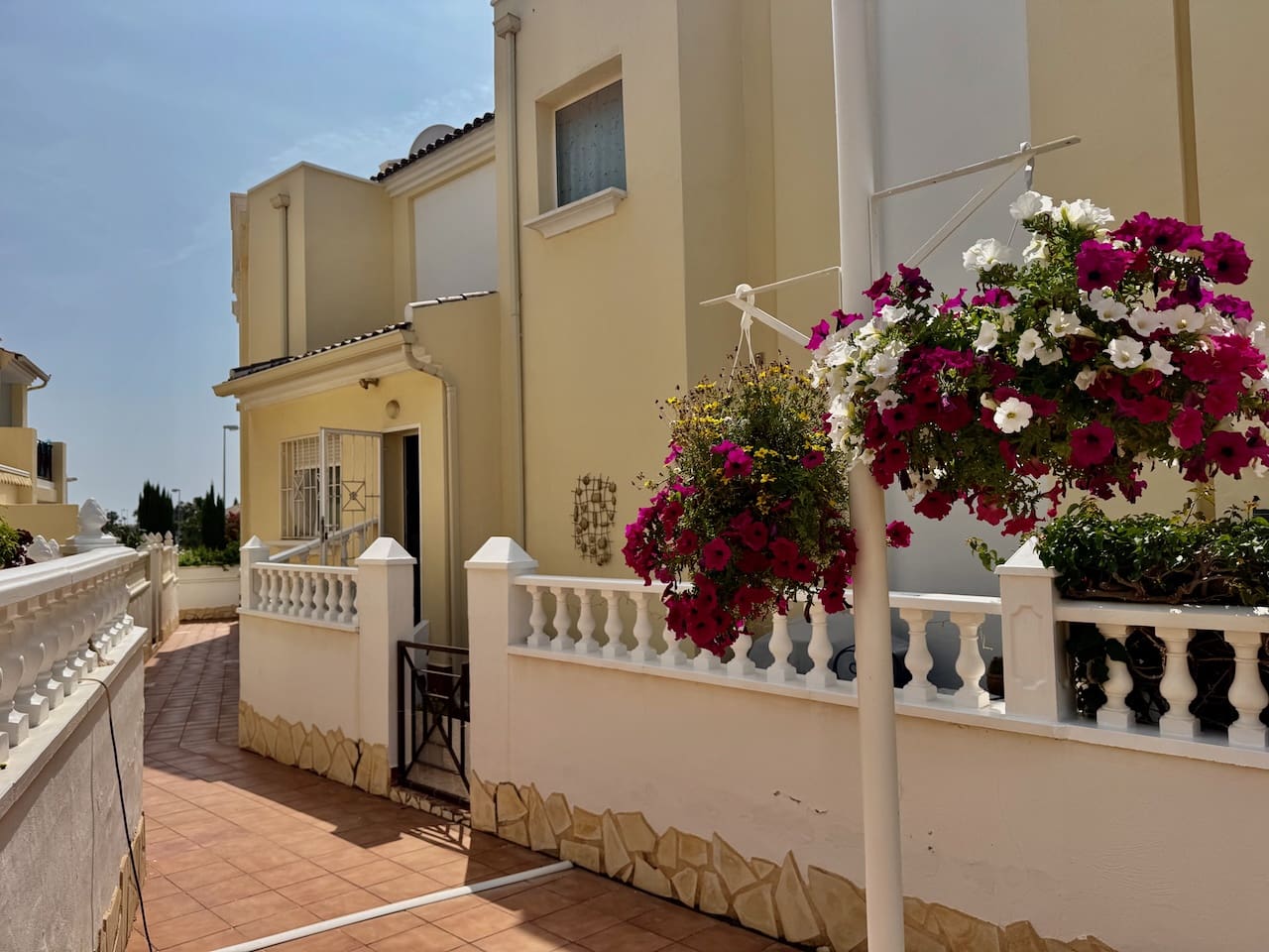 3 bedroom Villa for sale in Ciudad Quesada with pool - € 195,000 (Ref: 9041285)