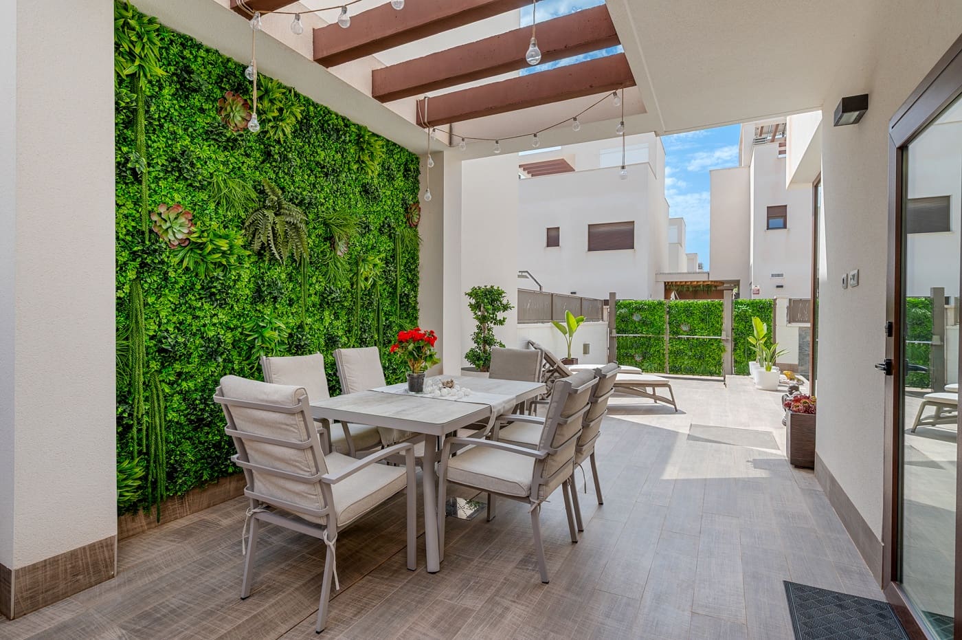 Chalet de 3 habitaciones en Ciudad Quesada en venta con piscina - 475.000 € (Ref: 9072032)