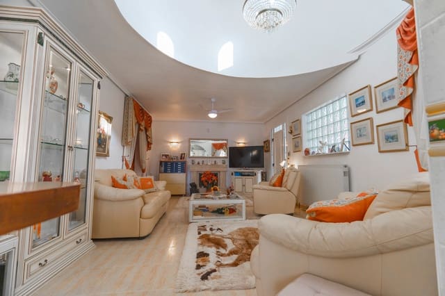 5 slaapkamer Villa te koop in Ciudad Quesada, Rojales met zwembad - € 499.000 (Ref: 9113469)