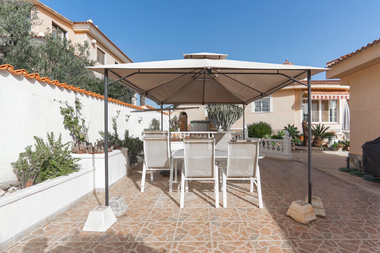 5 Zimmer Villa zu verkaufen in Ciudad Quesada mit Pool - 499.000 € (Ref: 9113469)