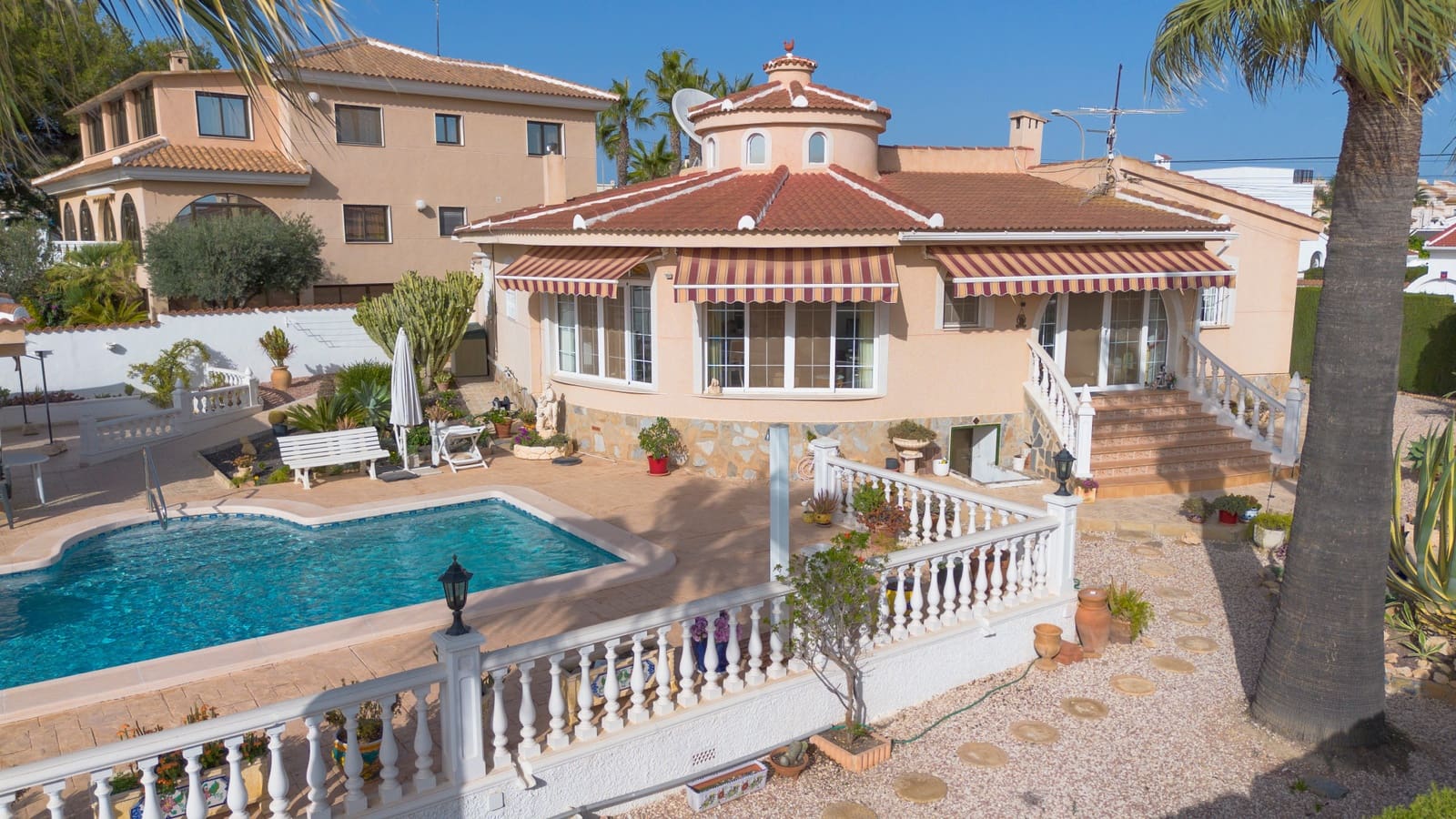 5 Zimmer Villa zu verkaufen in Ciudad Quesada mit Pool - 499.000 € (Ref: 9113469)