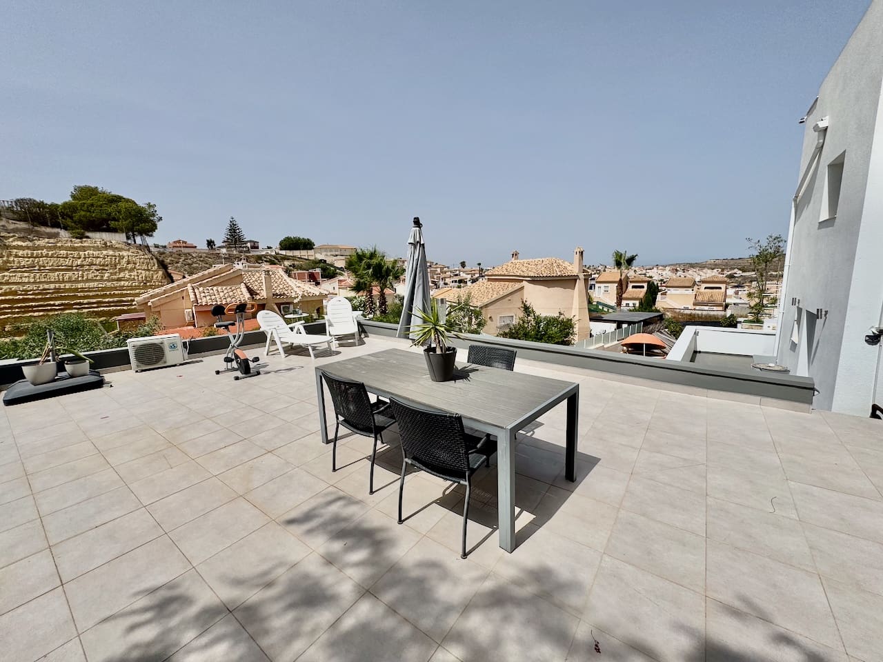 6 bedroom Villa for sale in Ciudad Quesada with pool garage - € 635,000 (Ref: 9131656)