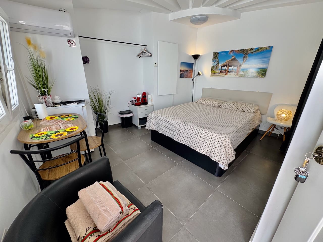 6 bedroom Villa for sale in Ciudad Quesada with pool garage - € 635,000 (Ref: 9131656)