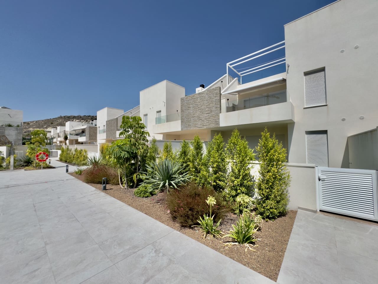 3 bedroom Apartment for sale in Algorfa with pool garage - € 370,000 (Ref: 9164410)