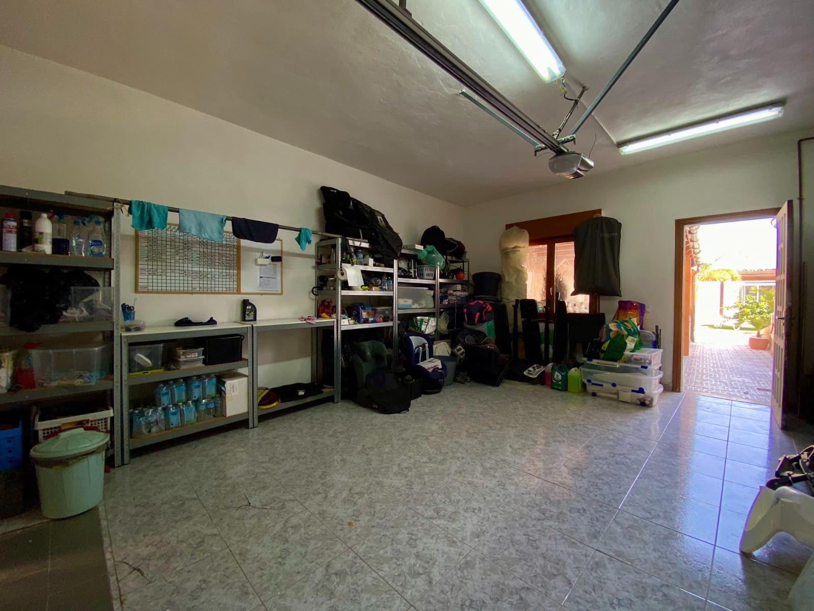 4 makuuhuone Huvila myytävänä paikassa Ciudad Quesada mukana uima-altaan 
autotalli - 549 000 € (Ref: 9221532)