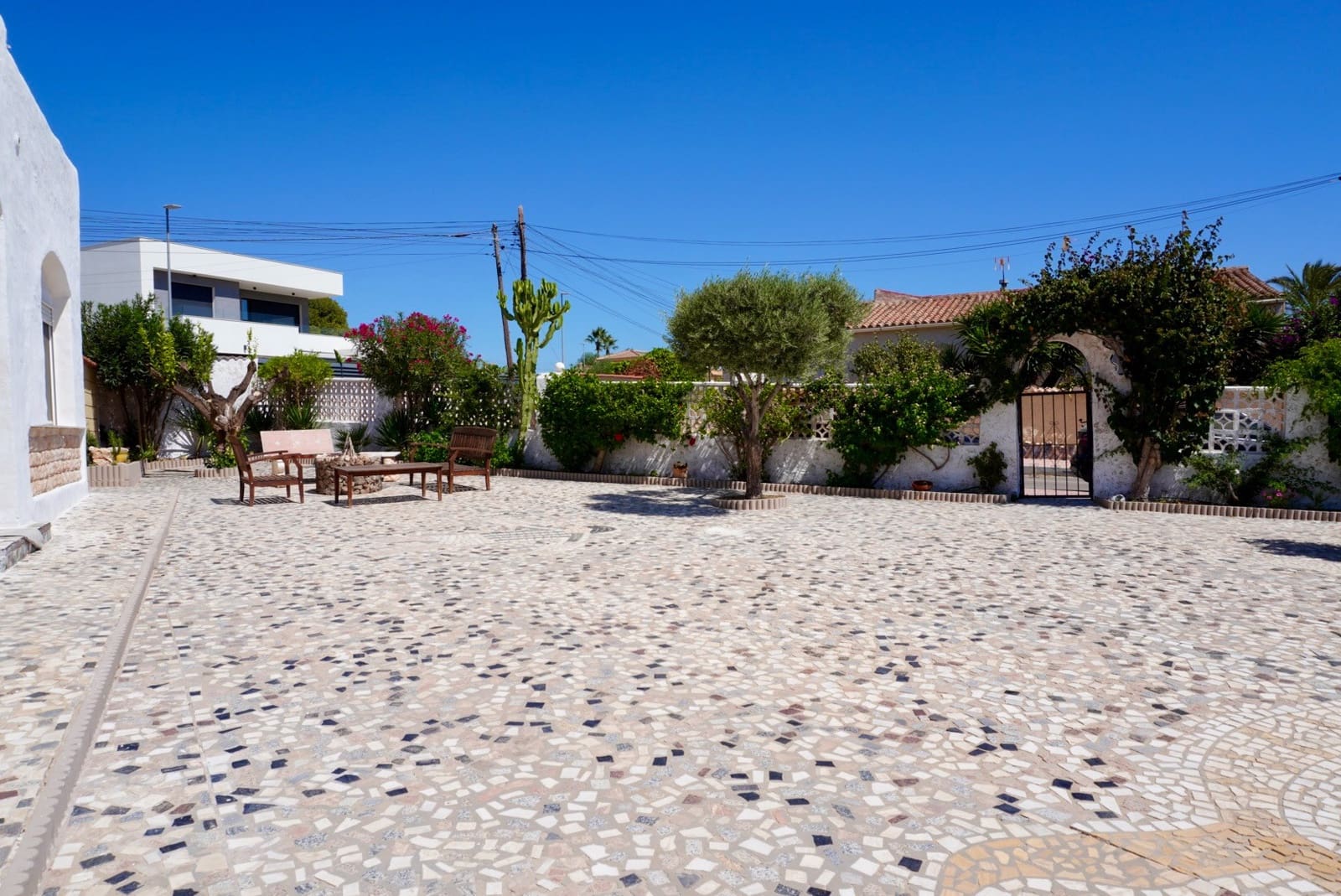 5 bedroom Villa for sale in Ciudad Quesada with pool garage - € 458,000 (Ref: 9226004)