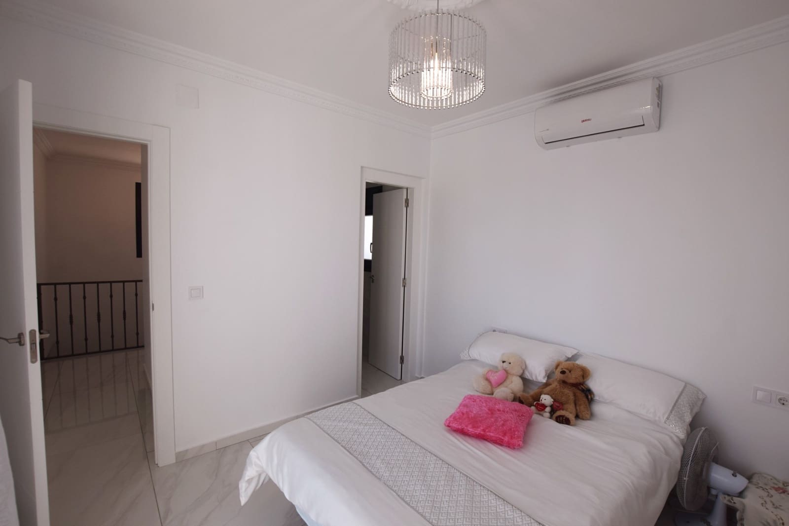 3 soveværelse Villa til salg i Ciudad Quesada med swimmingpool - € 675.000 (Ref: 9231392)