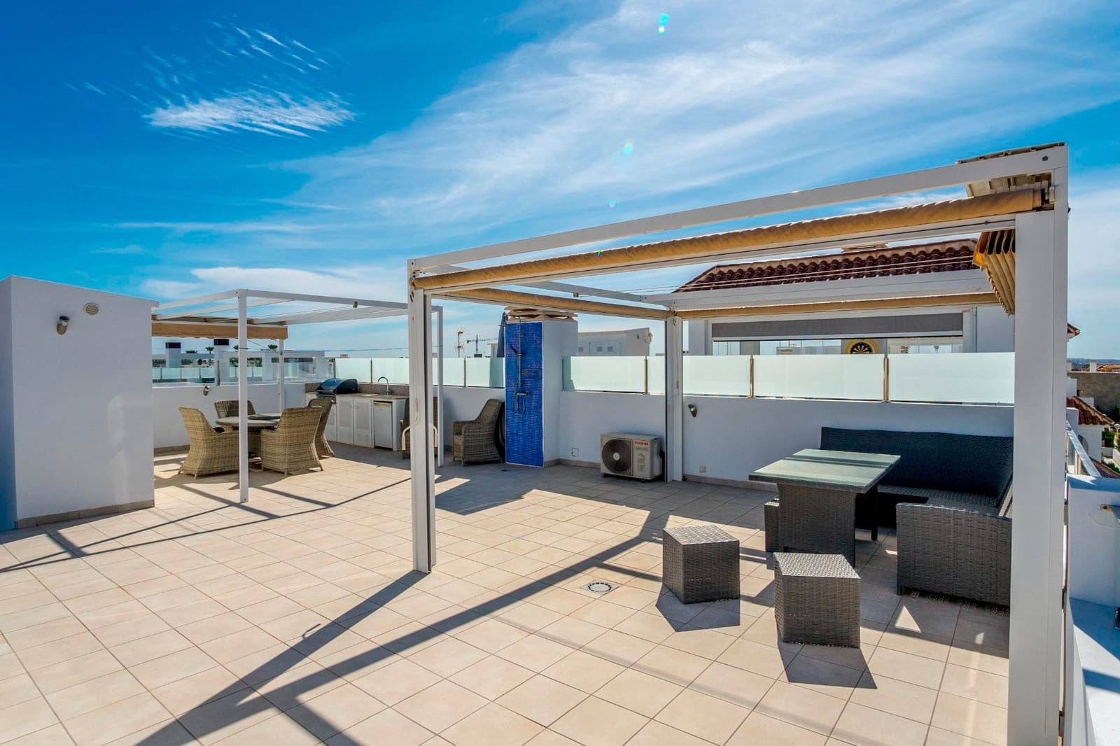 Apartamento de 2 habitaciones en Doña Pepa en venta con piscina garaje - 270.000 € (Ref: 9261939)