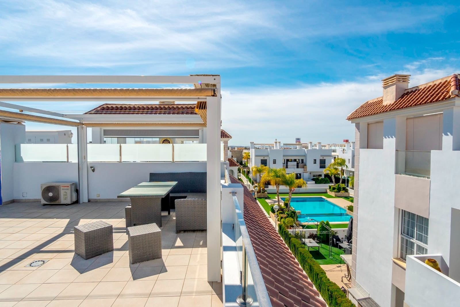 Apartamento de 2 habitaciones en Doña Pepa en venta con piscina garaje - 270.000 € (Ref: 9261939)