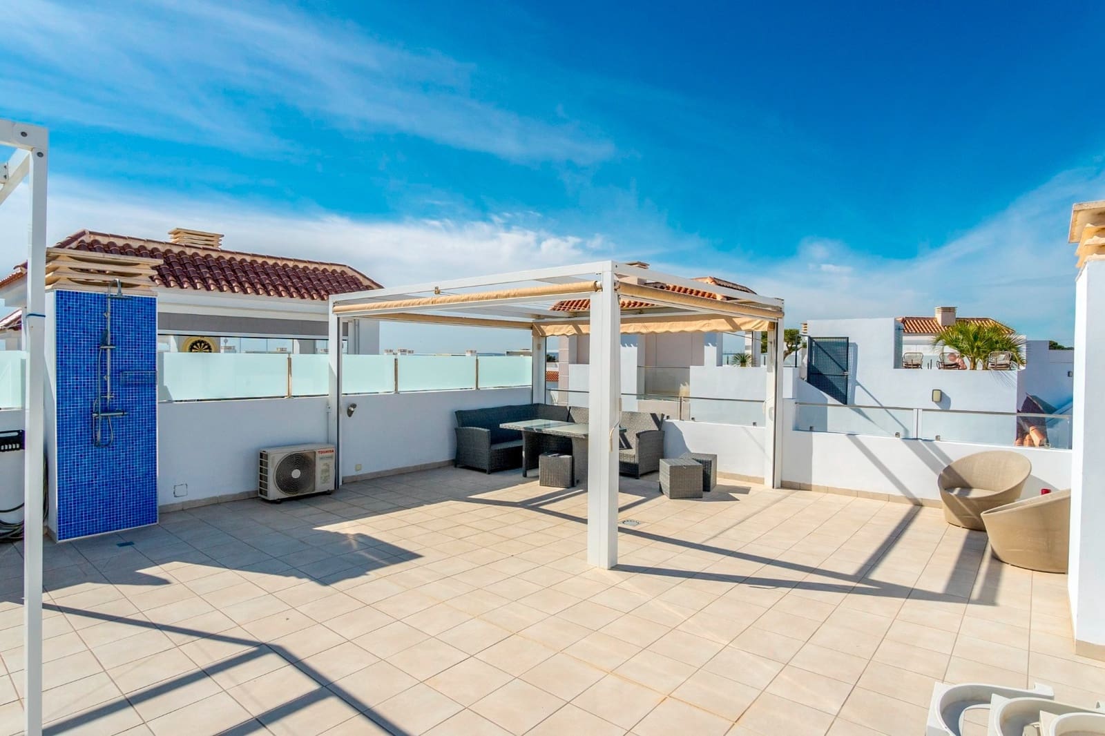 Apartamento de 2 habitaciones en Doña Pepa en venta con piscina garaje - 270.000 € (Ref: 9261939)