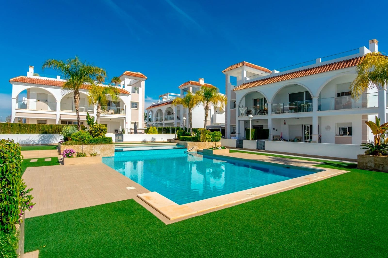 Apartamento de 2 habitaciones en Doña Pepa en venta con piscina garaje - 270.000 € (Ref: 9261939)