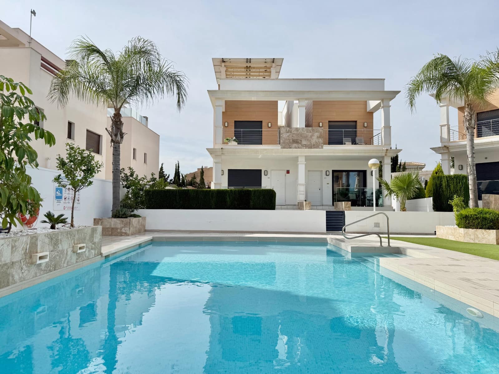 3 bedroom Townhouse for sale in Ciudad Quesada with pool garage - € 340,000 (Ref: 9263863)