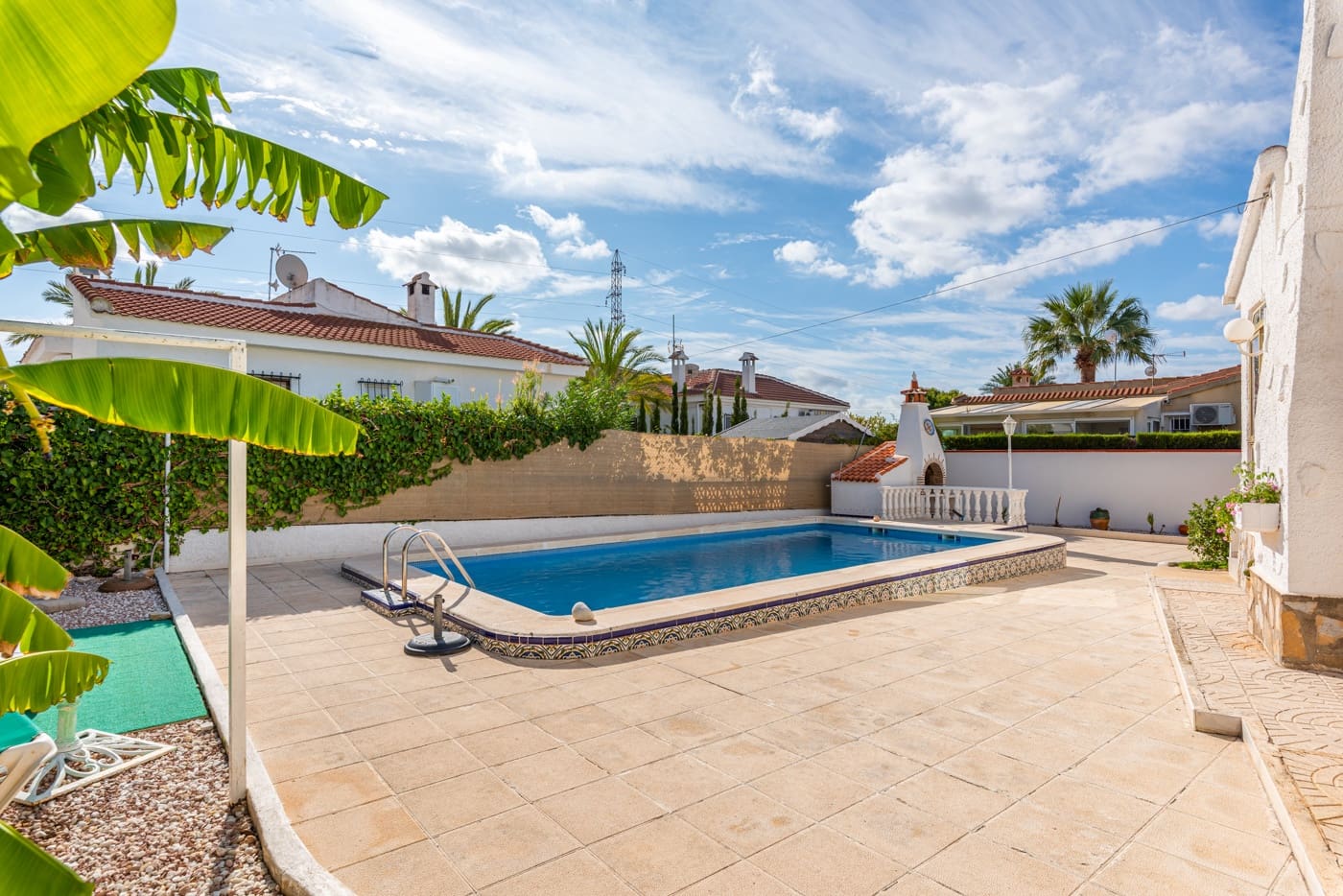 Chalet de 3 habitaciones en Ciudad Quesada en venta con piscina garaje - 420.000 € (Ref: 9307056)