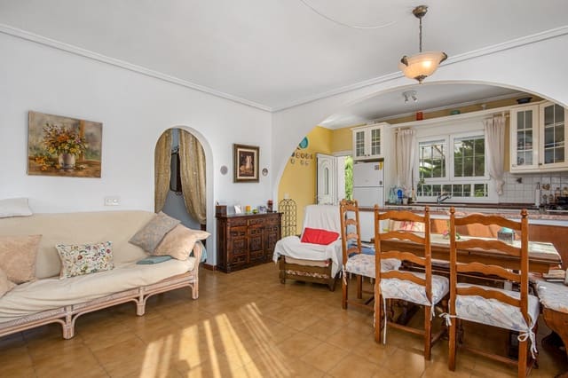 Chalet de 3 habitaciones en Ciudad Quesada, Rojales en venta con piscina garaje - 420.000 € (Ref: 9307056)