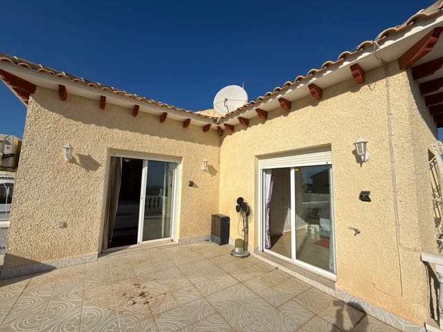 3 bedroom Villa for sale in Villamartin, Orihuela with pool garage - € 349,950 (Ref: 9346561)