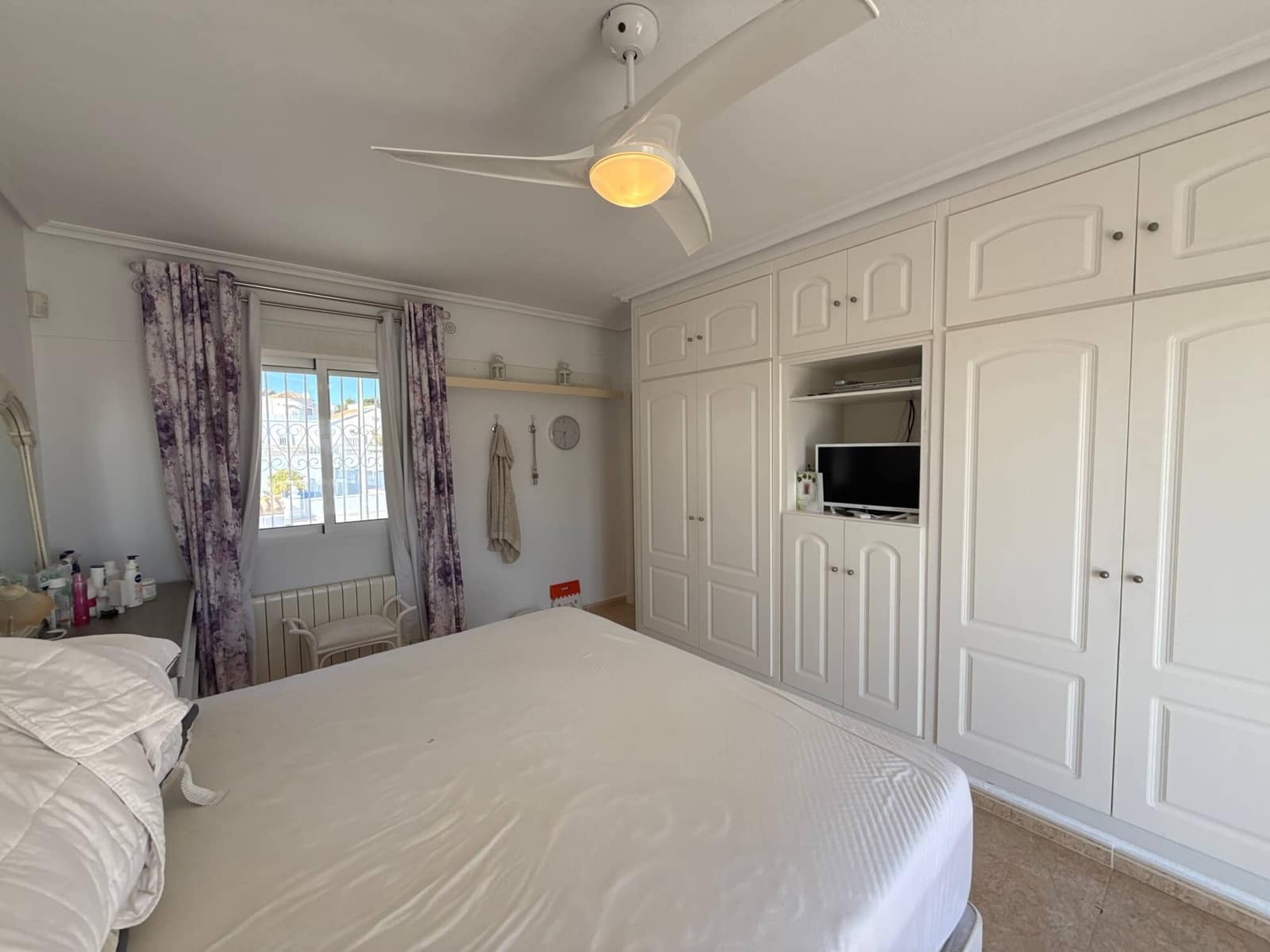 3 quarto Moradia para venda em Villamartin com piscina garagem - 349 950 € (Ref: 9346561)