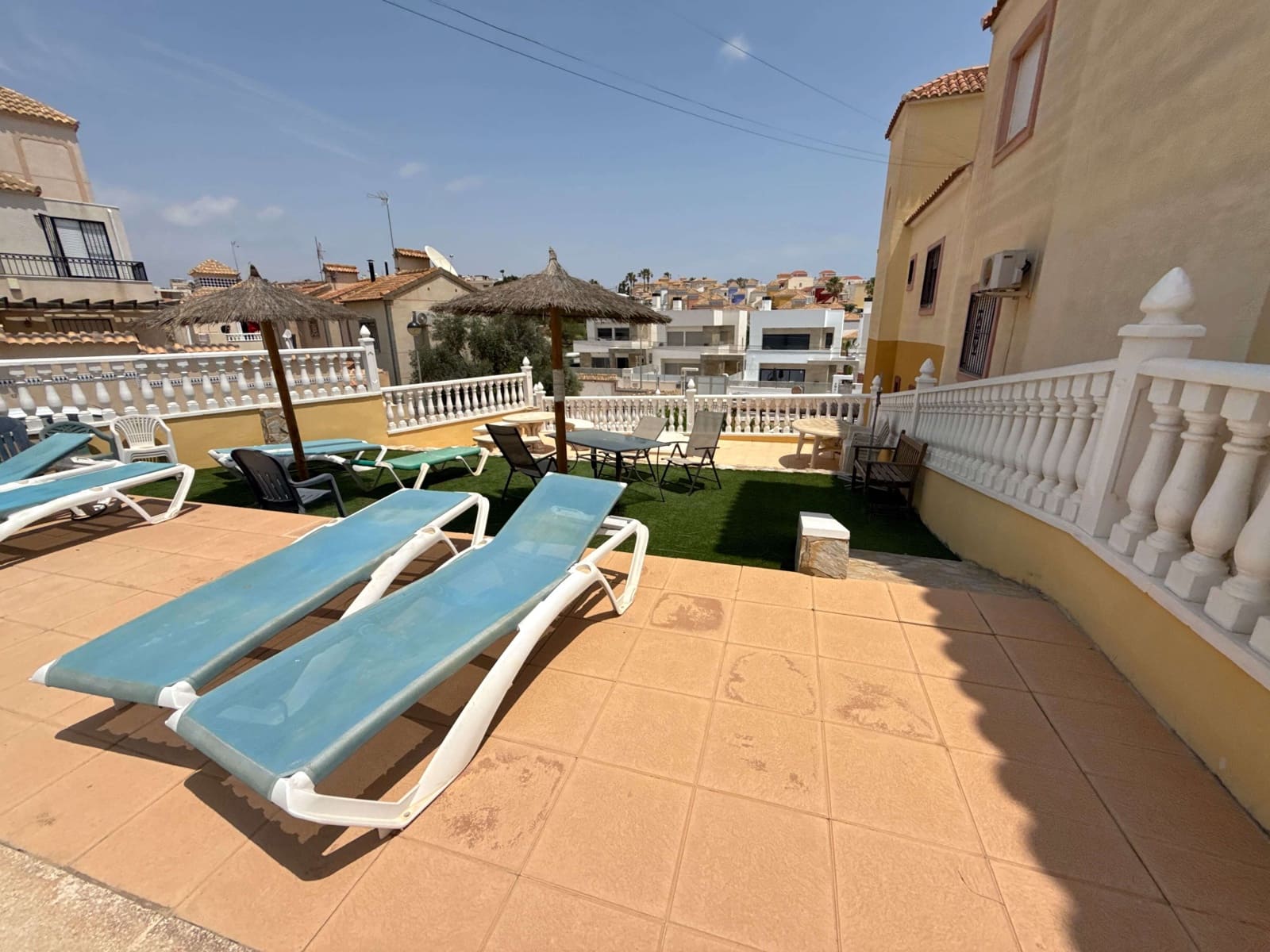 4 soveværelse Lejlighed til salg i Villamartin med swimmingpool - € 189.950 (Ref: 9346562)