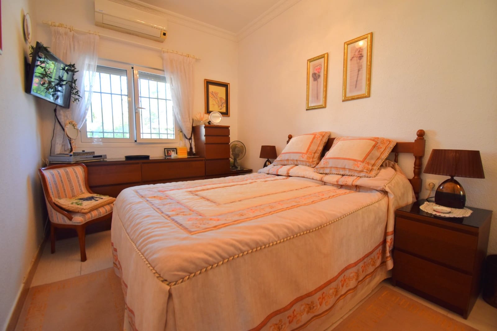 Chalet de 3 habitaciones en Los Balcones en venta con piscina garaje - 310.000 € (Ref: 9346997)