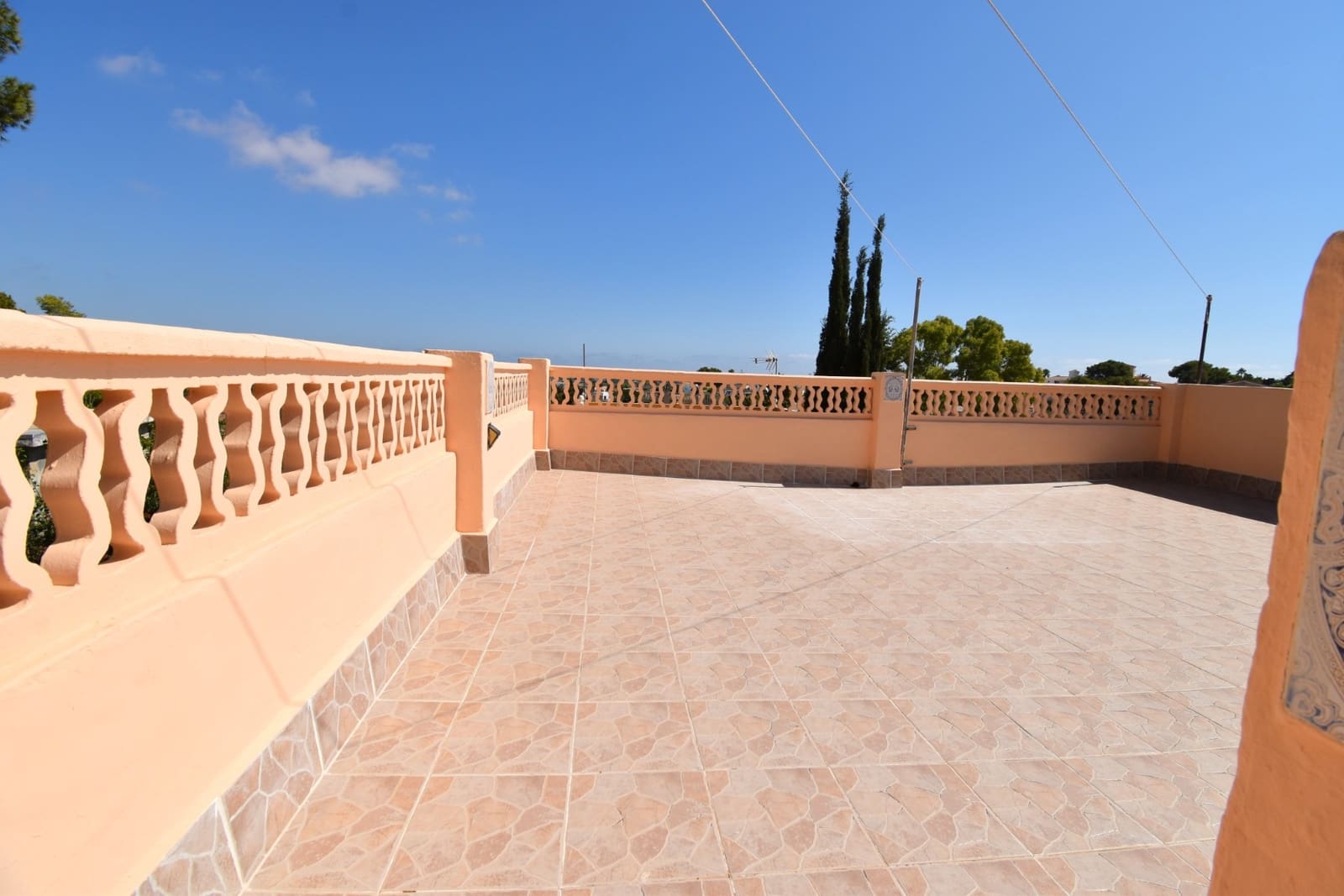 Chalet de 3 habitaciones en Los Balcones en venta con piscina garaje - 310.000 € (Ref: 9346997)