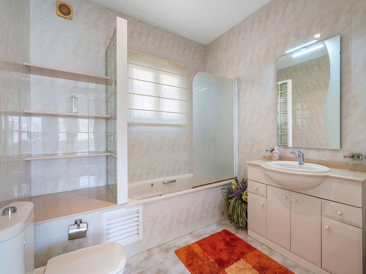 Chalet de 5 habitaciones en Benijófar en venta con piscina garaje - 399.000 € (Ref: 9348529)