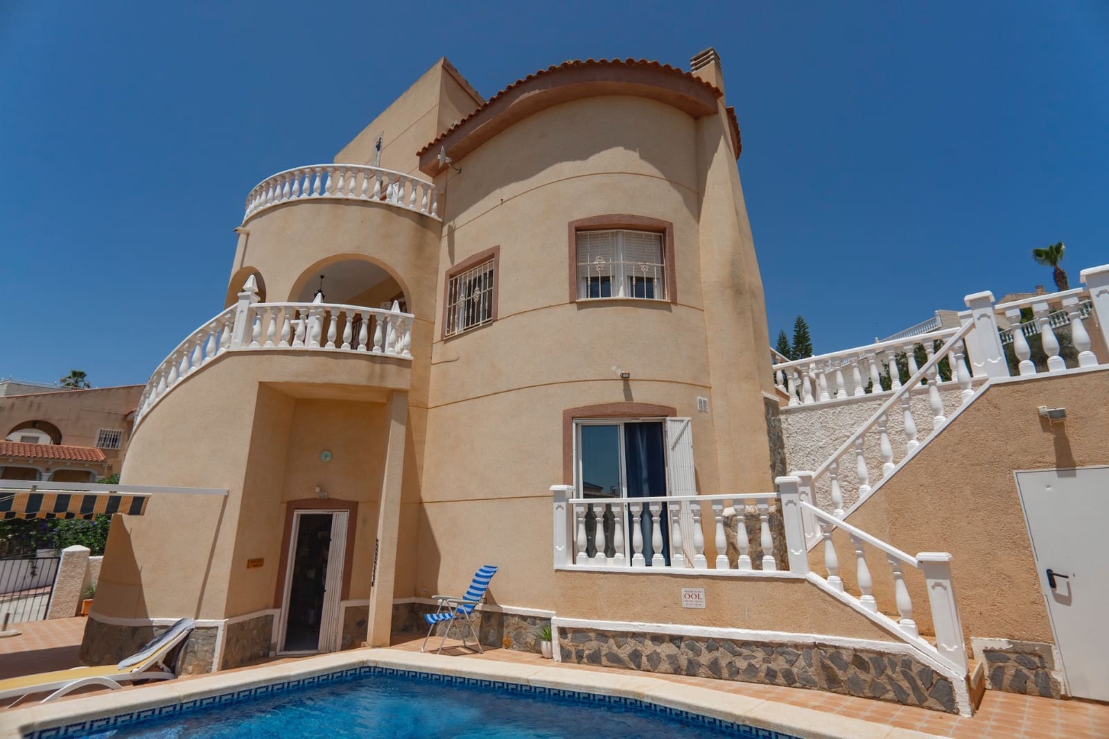 3 bedroom Villa for sale in Ciudad Quesada with pool - € 325,000 (Ref: 9348533)