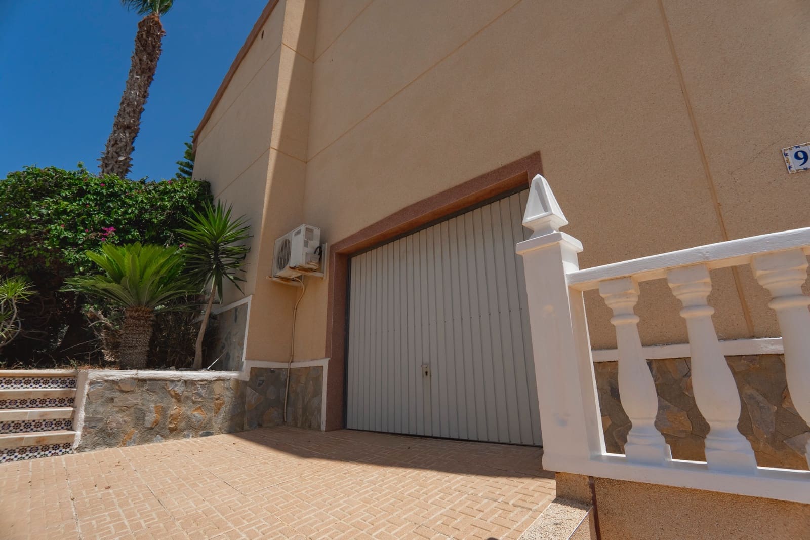 3 bedroom Villa for sale in Ciudad Quesada with pool - € 325,000 (Ref: 9348533)