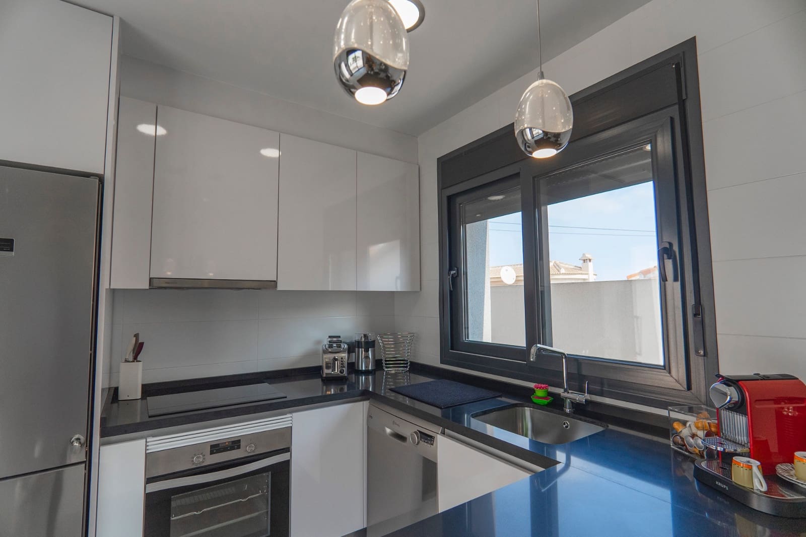 2 sypialnia Willa na sprzedaż w Ciudad Quesada z basenem - 340 000 € (Ref: 9348534)