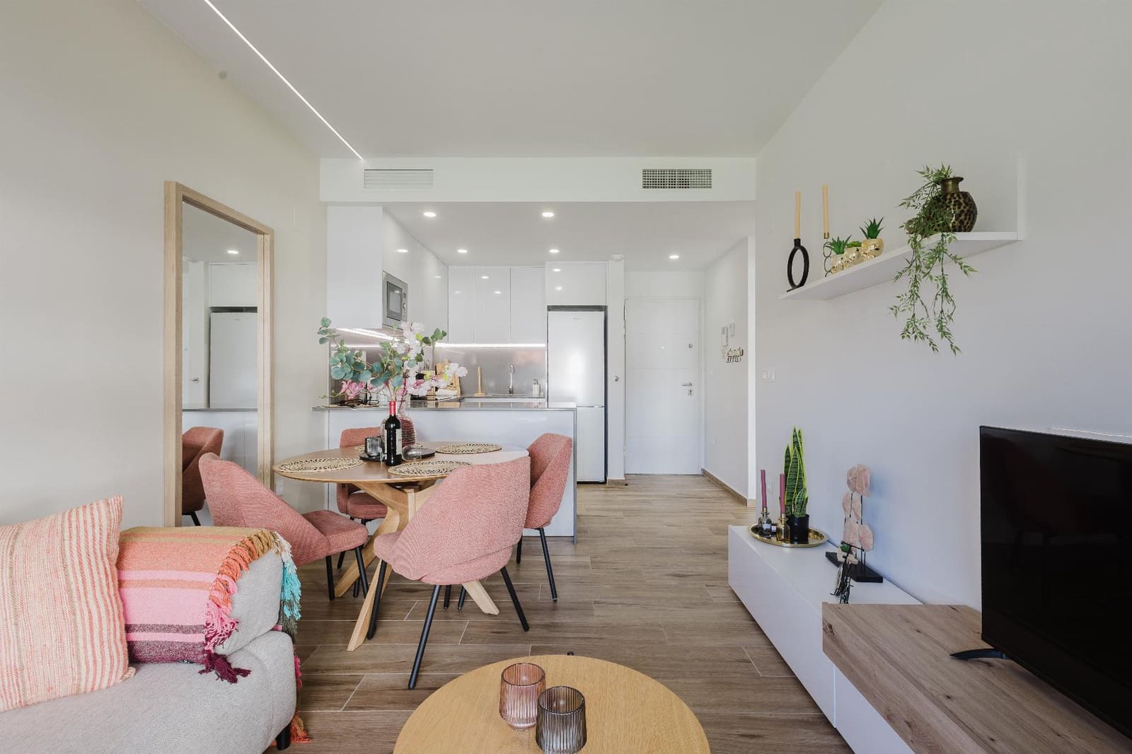 2 bedroom Apartment for sale in Orihuela Costa with pool garage - € 249,500 (Ref: 9349091)