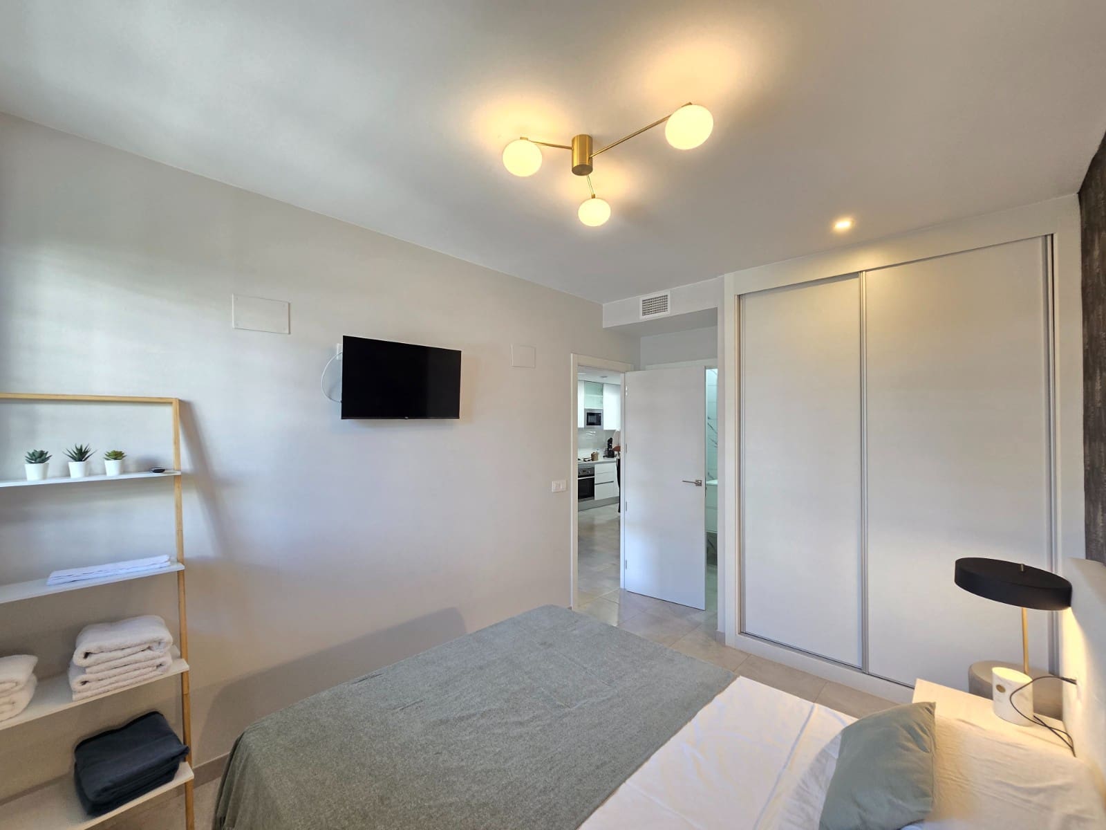 2 slaapkamer Appartement te koop in Villamartin met zwembad garage - € 285.000 (Ref: 9383313)