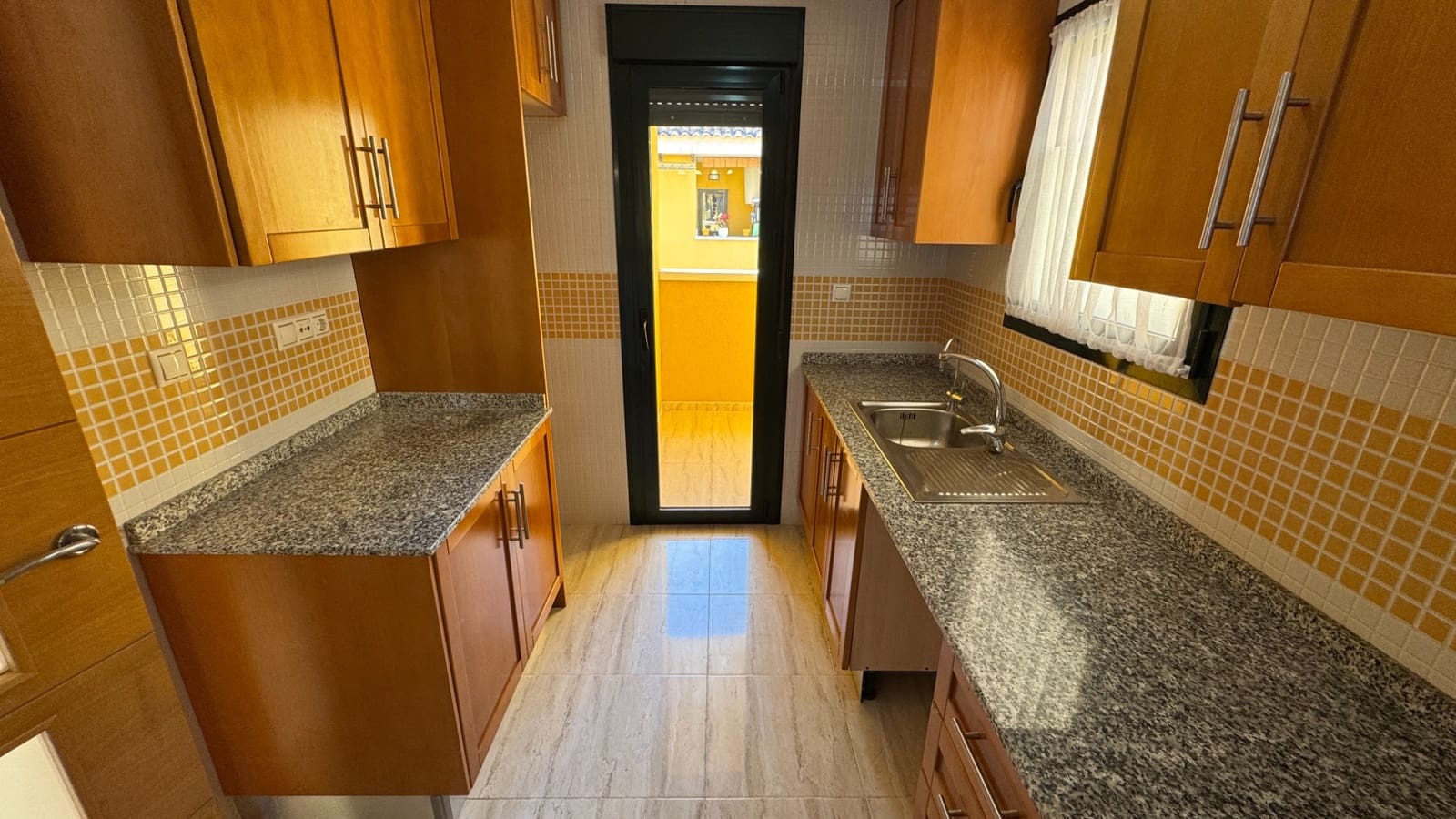 3 makuuhuone Huvila myytävänä paikassa Ciudad Quesada mukana uima-altaan - 295 000 € (Ref: 9386672)